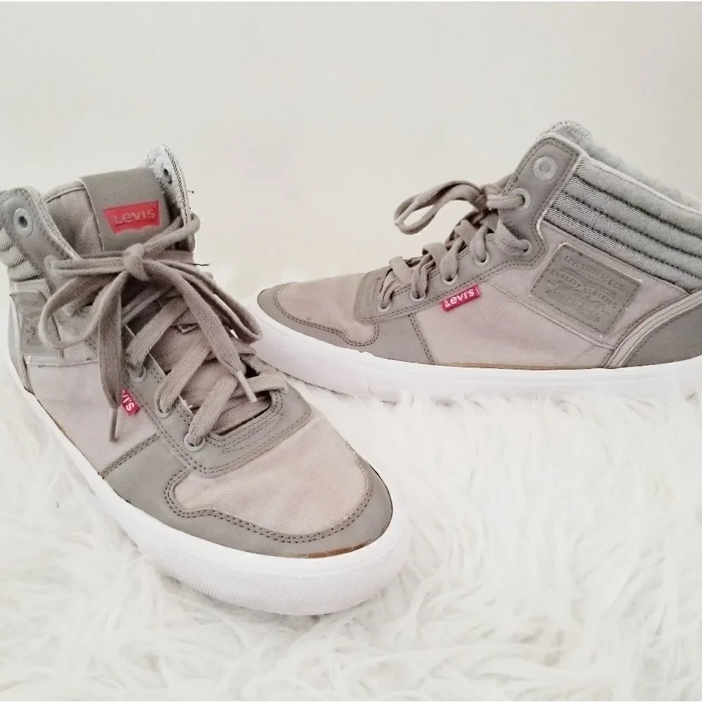 Levi's athletic shoes
